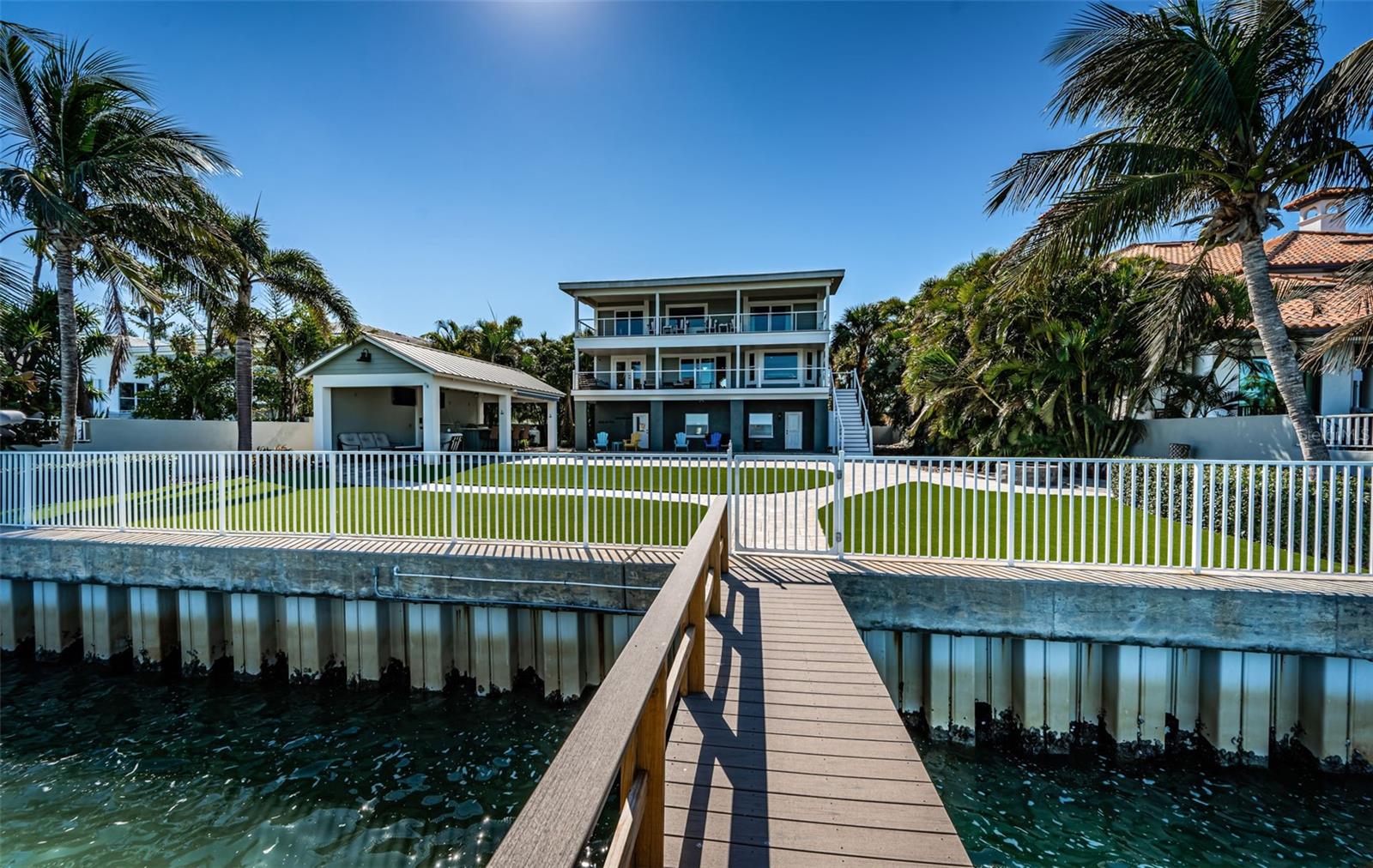 TIERRA VERDE - Residential