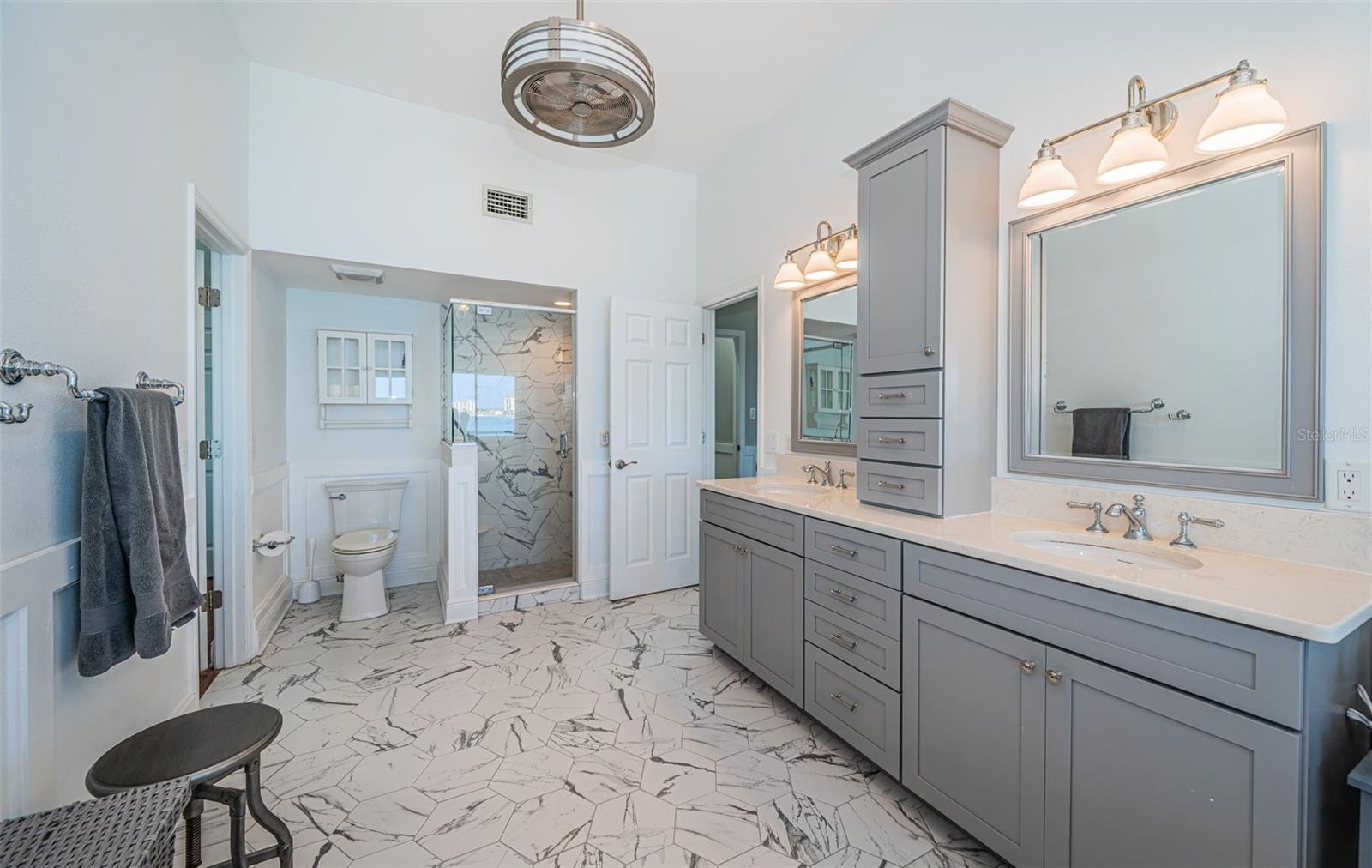 TIERRA VERDE - Residential