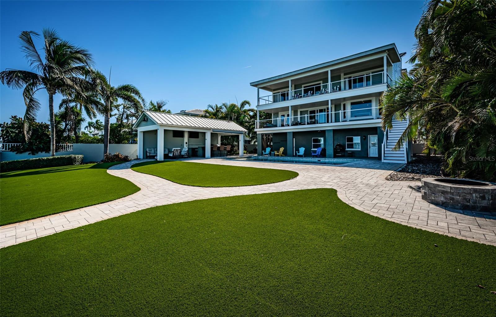 TIERRA VERDE - Residential