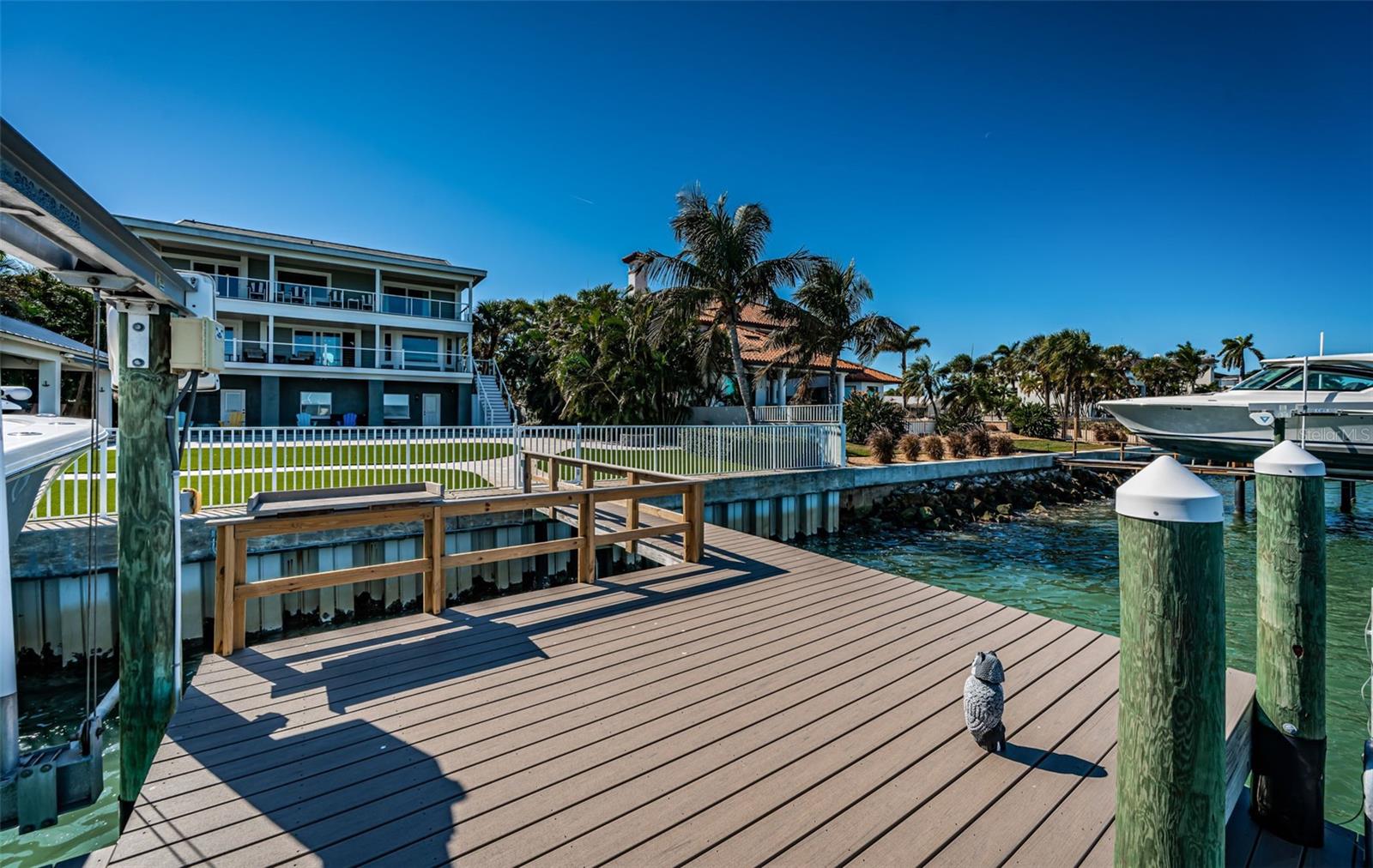 TIERRA VERDE - Residential