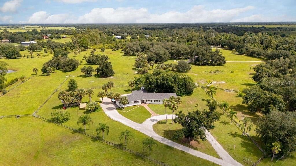 Photo of 5240 Myakka Valley Trail, Sarasota, FL 34241 (MLS # O6437785)