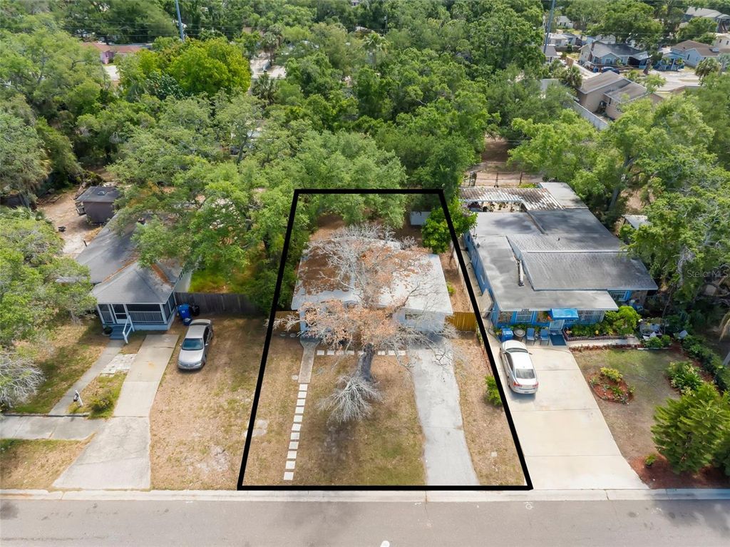 Photo of 2356 Kingston Street S, St Petersburg, FL 33711 (MLS # TB8499108)