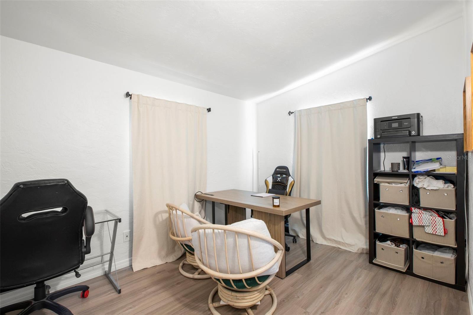 ESTELLE MANOR - Residential