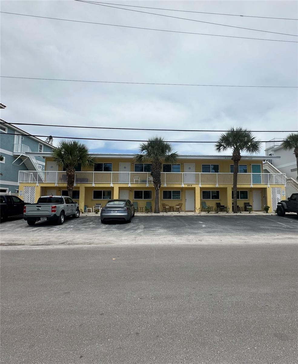 Welcome to your slice of paradise! This delightful 1-bedroom, 1-bathroom condo is located just steps from the breathtaking beaches of Anna Maria Island, offering you the perfect coastal retreat. Situated in the charming town of Bradenton Beach, this fully furnished unit provides convenient access to a community pool, ensuring you can enjoy both the beach and poolside relaxation.
Just two blocks away from public beach access, this condo is ideally positioned for those looking to immerse themselves in the tranquil beauty of Florida's Gulf Coast. Anna Maria Island is renowned for its old-Florida charm, featuring powdery sand beaches and crystal-clear turquoise waters.
Explore the island's locally owned shops and waterfront restaurants, or embrace the laid-back lifestyle with a bike or golf cart ride around the area. Capture unforgettable moments with the island’s stunning sunsets over the Gulf.