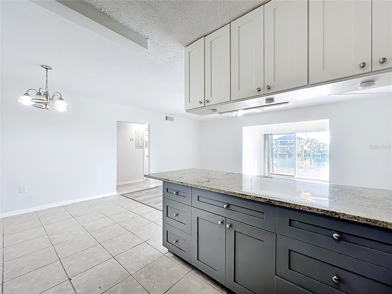 CAPRI ISLE SUB - Residential Lease