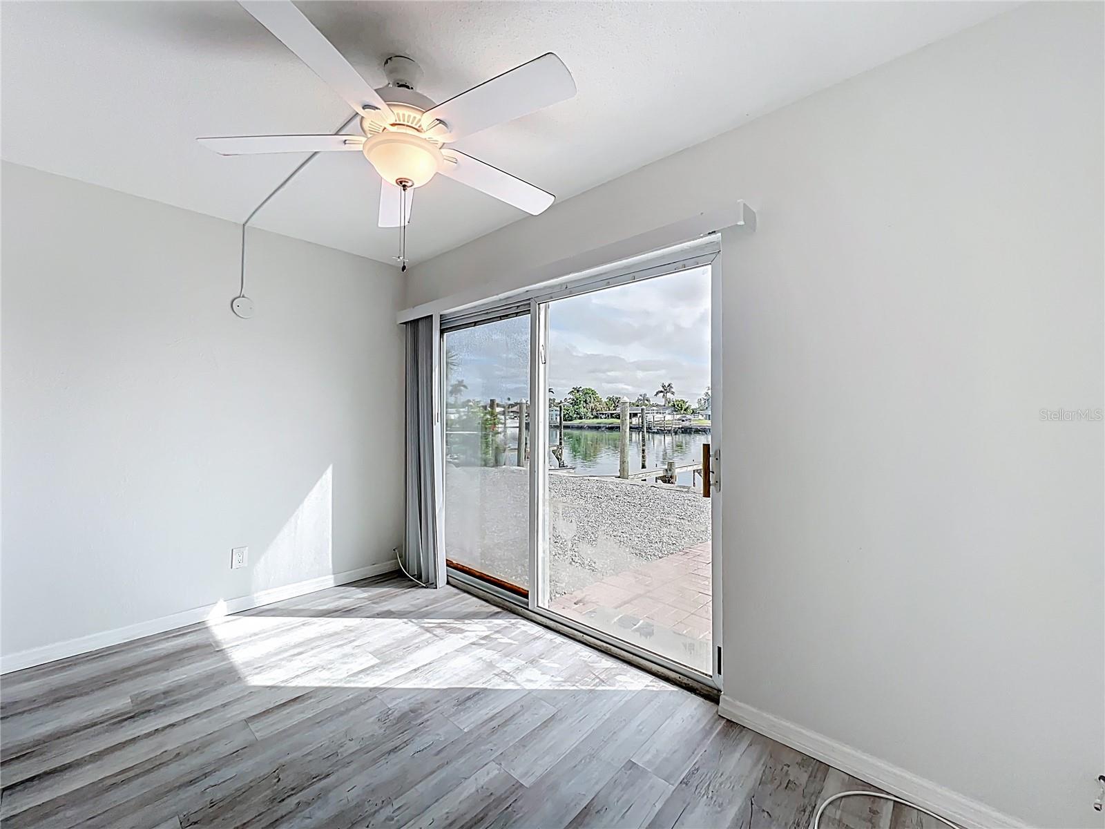 CAPRI ISLE SUB - Residential Lease