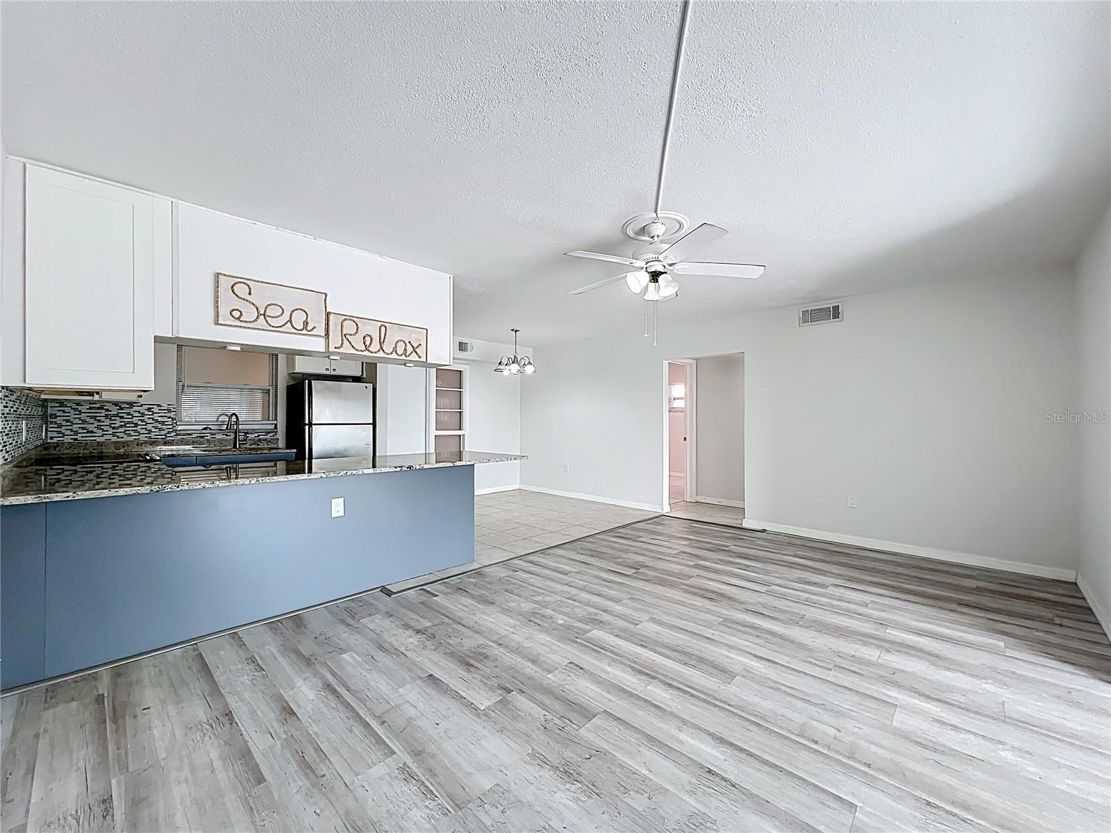 CAPRI ISLE SUB - Residential Lease