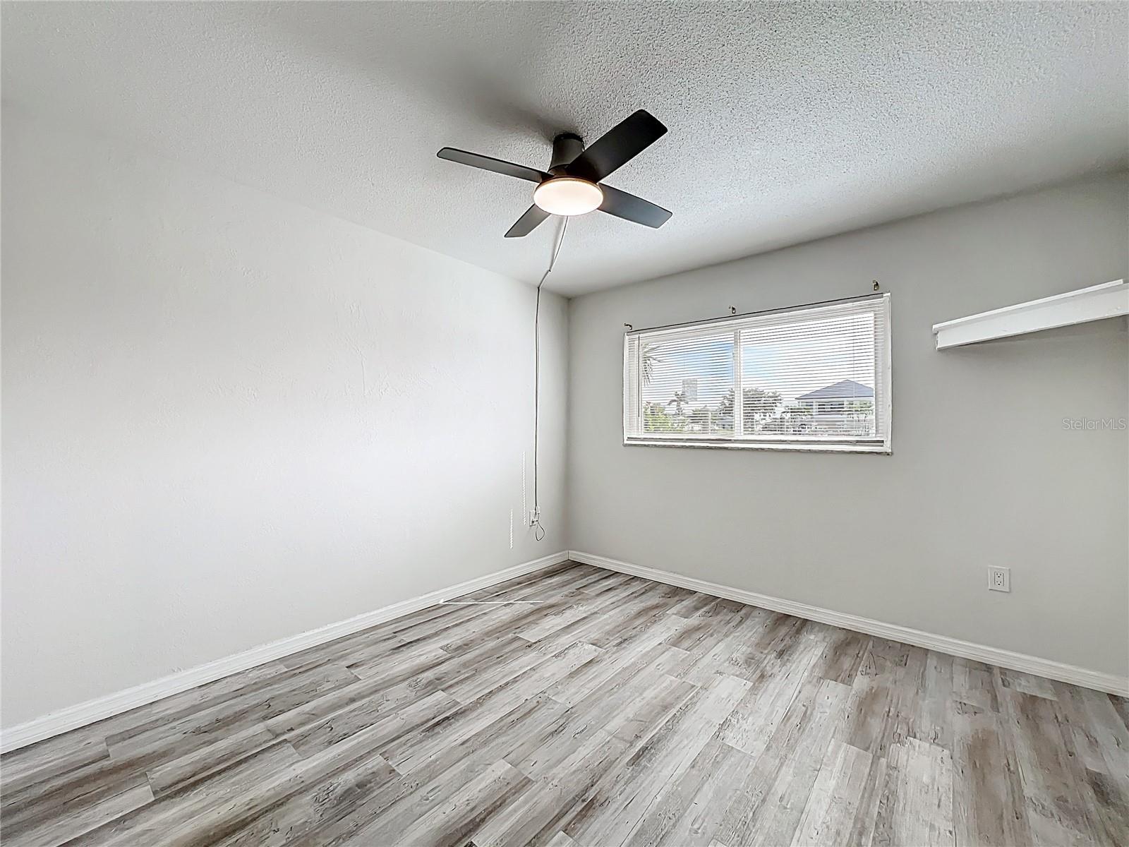 CAPRI ISLE SUB - Residential Lease