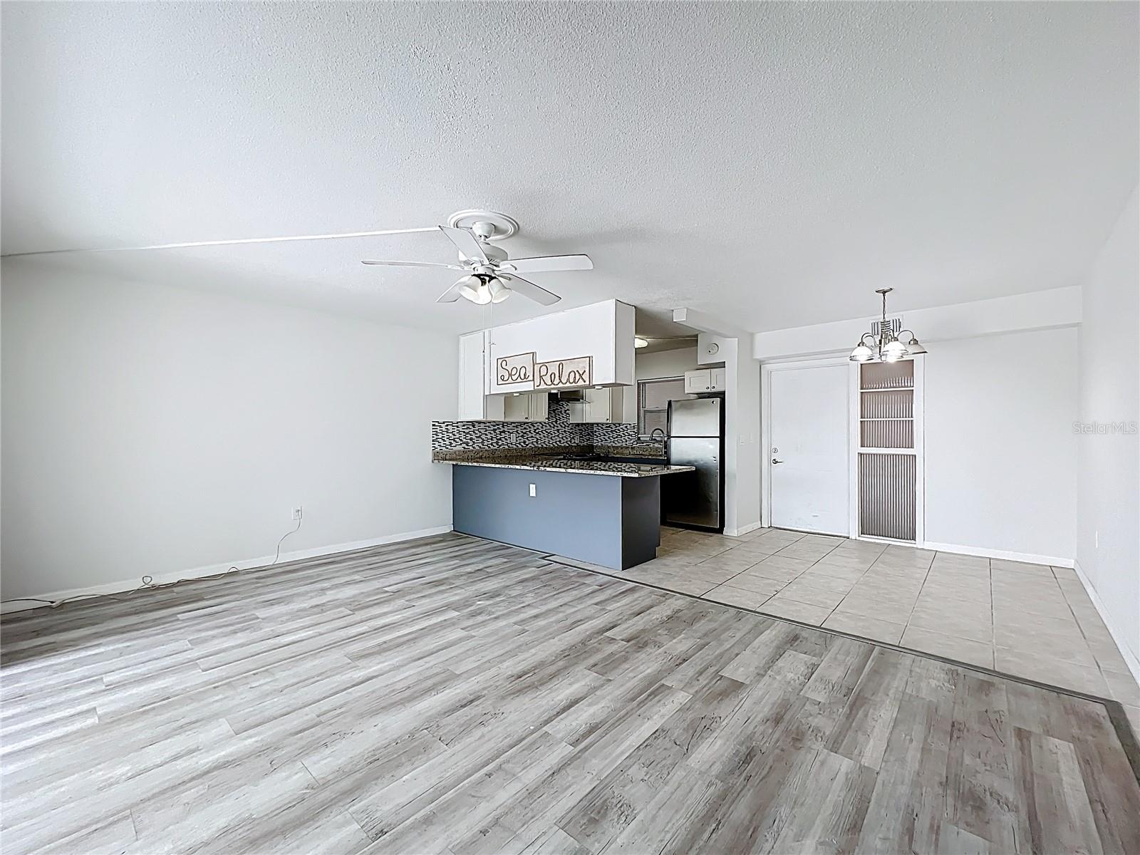 CAPRI ISLE SUB - Residential Lease