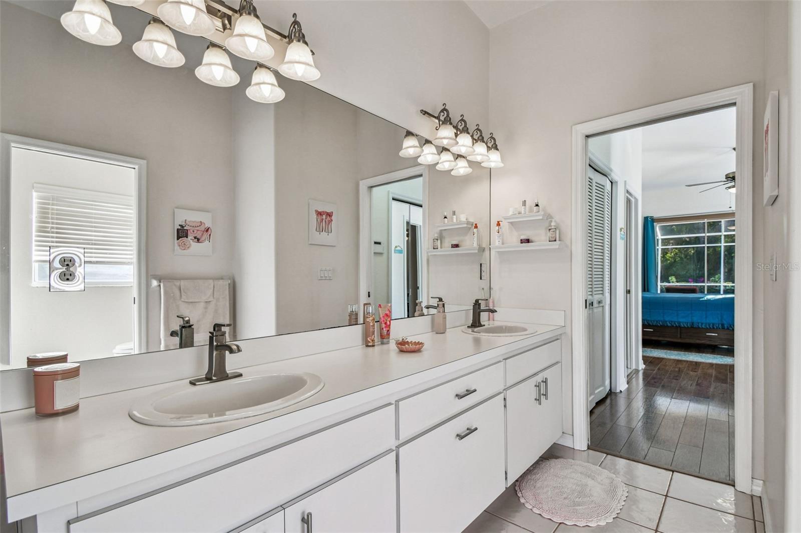 STIRLING HEIGHTS - Residential