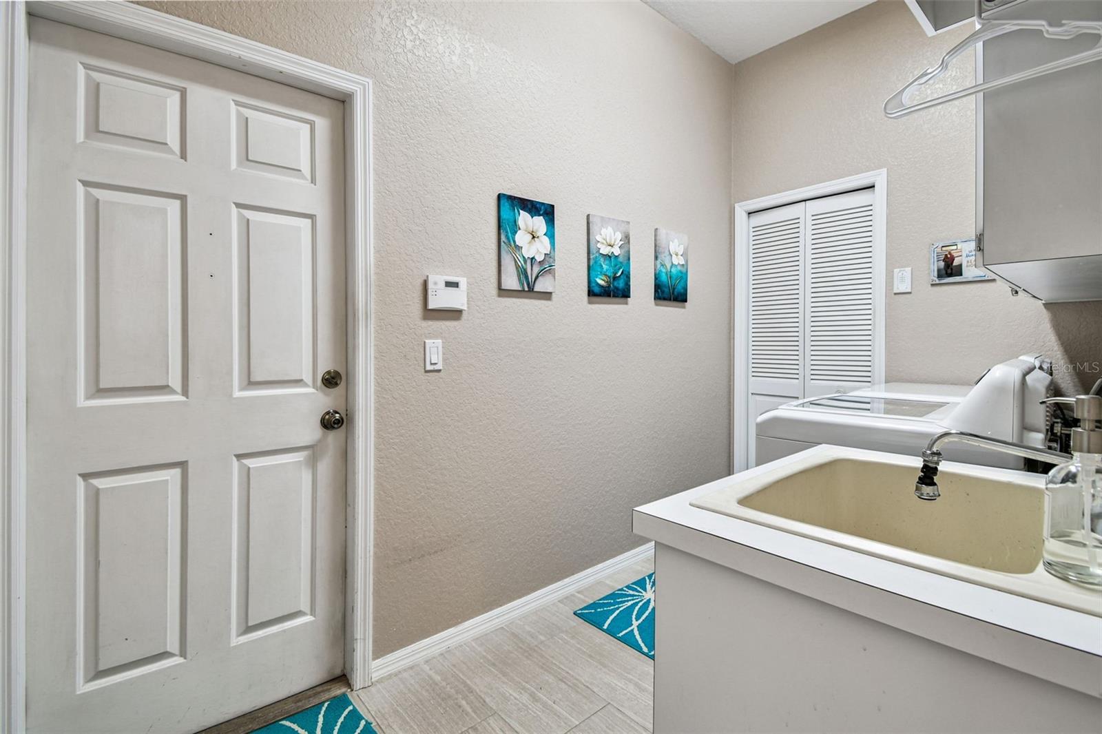 STIRLING HEIGHTS - Residential