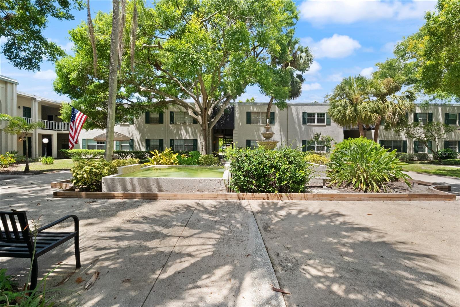 One or more photo(s) has been virtually staged. Welcome to this charming 1 bedroom, 1 bathroom first-floor condo in the highly desirable Brandychase community of South Tampa. Perfectly located less than a block from Gandy Blvd and just steps away from shops, dining, and entertainment, this condo offers the ideal blend of convenience and lifestyle.
Step inside to find a freshly painted interior with stylish wood-look tile floors throughout, giving the home a modern and low-maintenance appeal. The open floor plan creates a comfortable flow from the living area to the kitchen and bedroom, while large windows fill the space with natural light.
Enjoy the ease of first-floor living in a community known for its prime location and walkability. Whether you’re looking for your first home, a downsizing opportunity, or a great investment property, this condo is move-in ready and full of possibilities.
Don’t miss the chance to own in one of Tampa’s most convenient and desirable neighborhoods!
