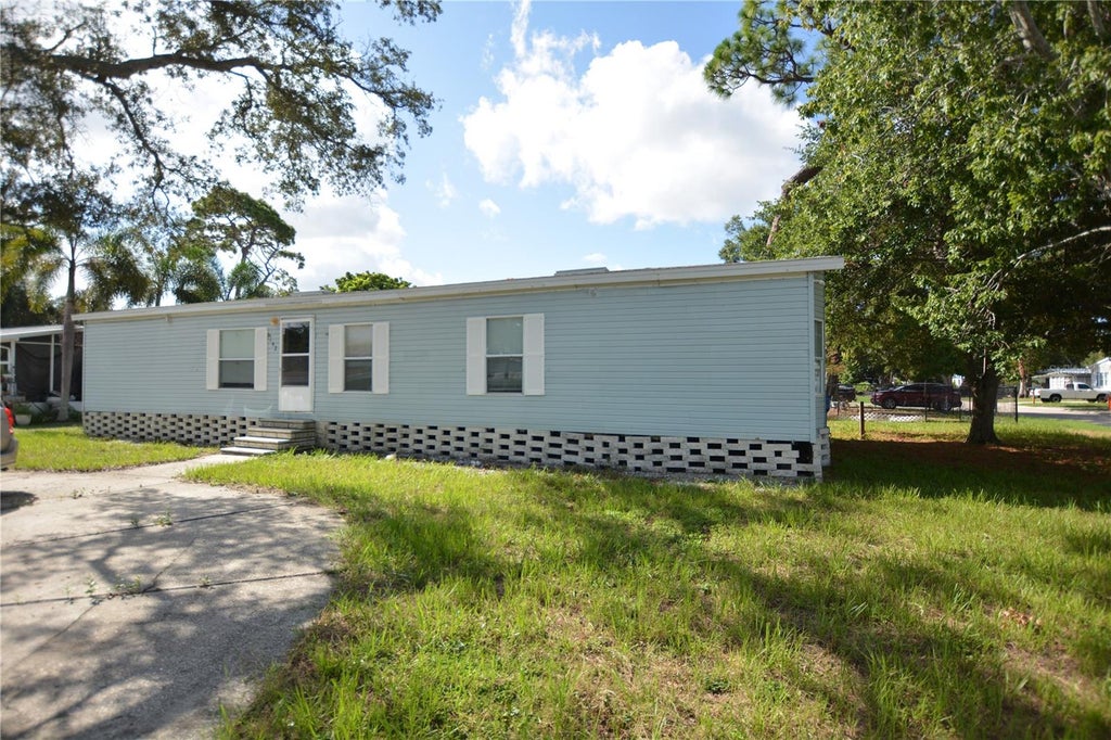 Photo of 5192 75th Street N, St Petersburg, FL 33709 (MLS # L4964395)