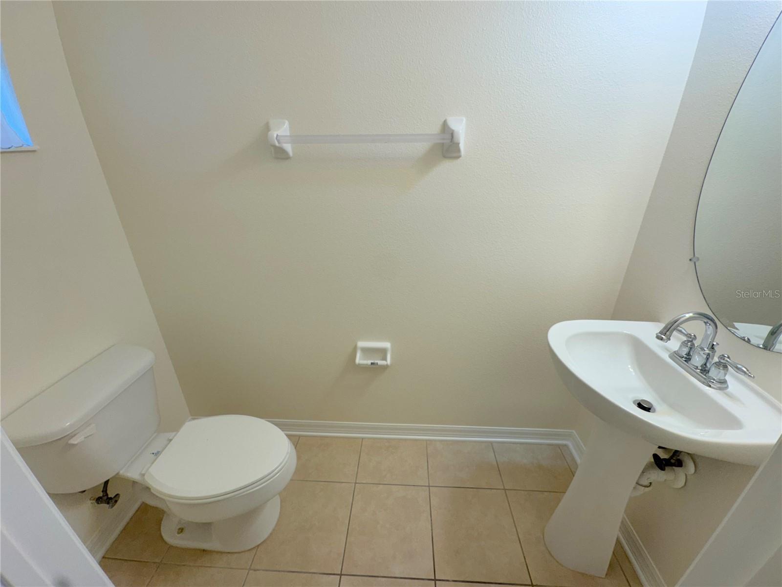 BRADFORD MANOR TWNHMS - Residential Lease