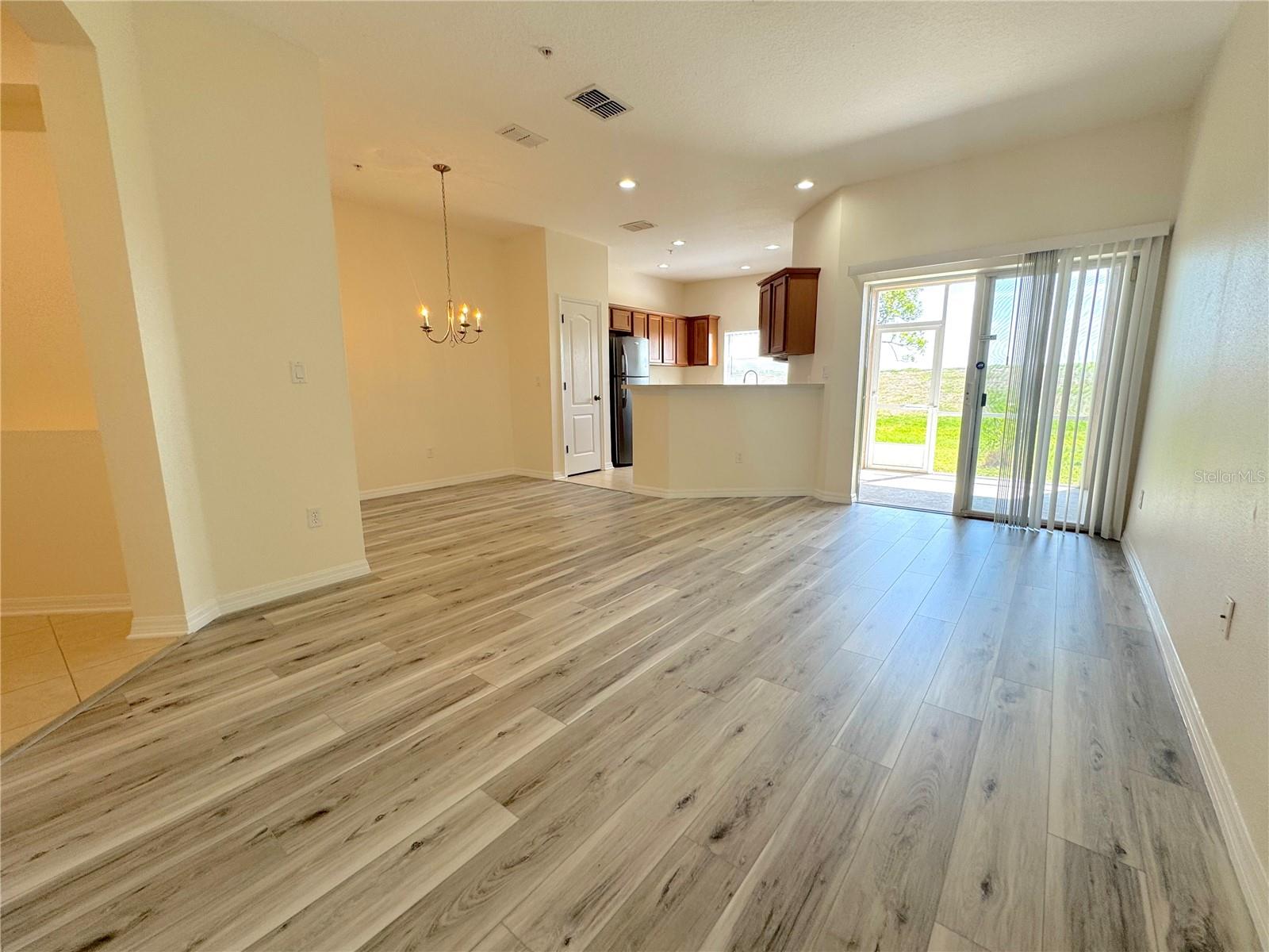 BRADFORD MANOR TWNHMS - Residential Lease