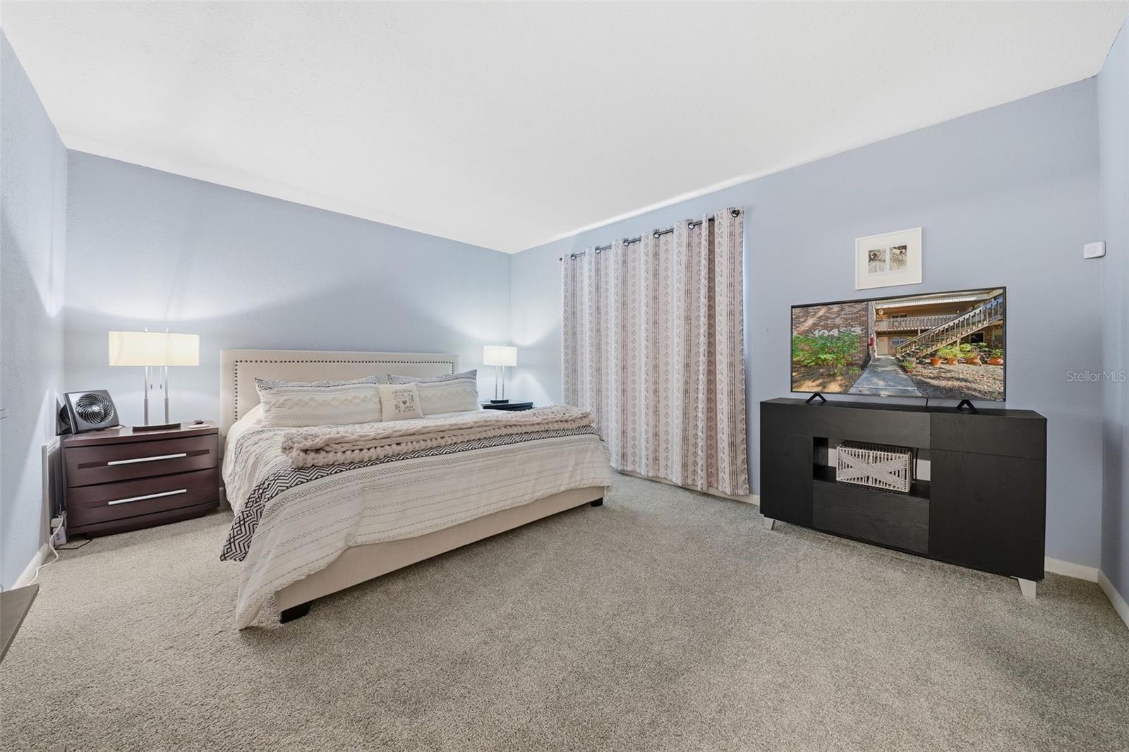 CARROLLBROOK LAKESIDE CONDOMIN - Residential
