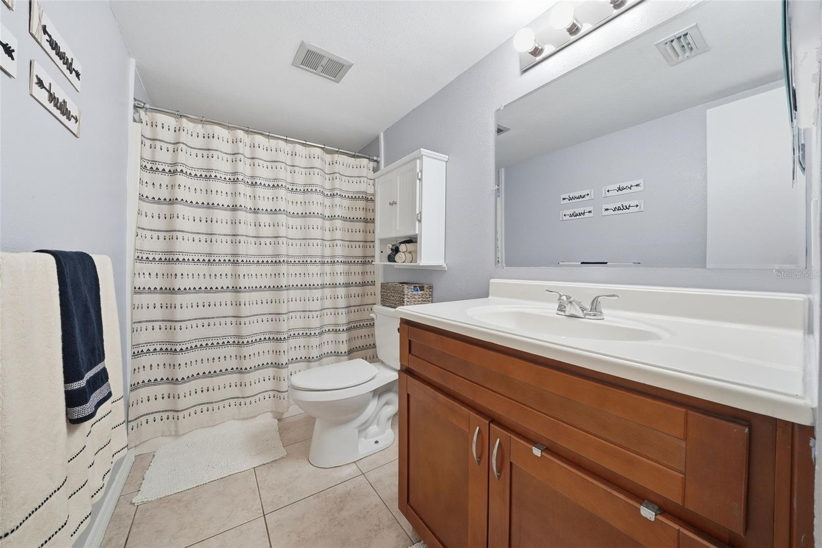CARROLLBROOK LAKESIDE CONDOMIN - Residential