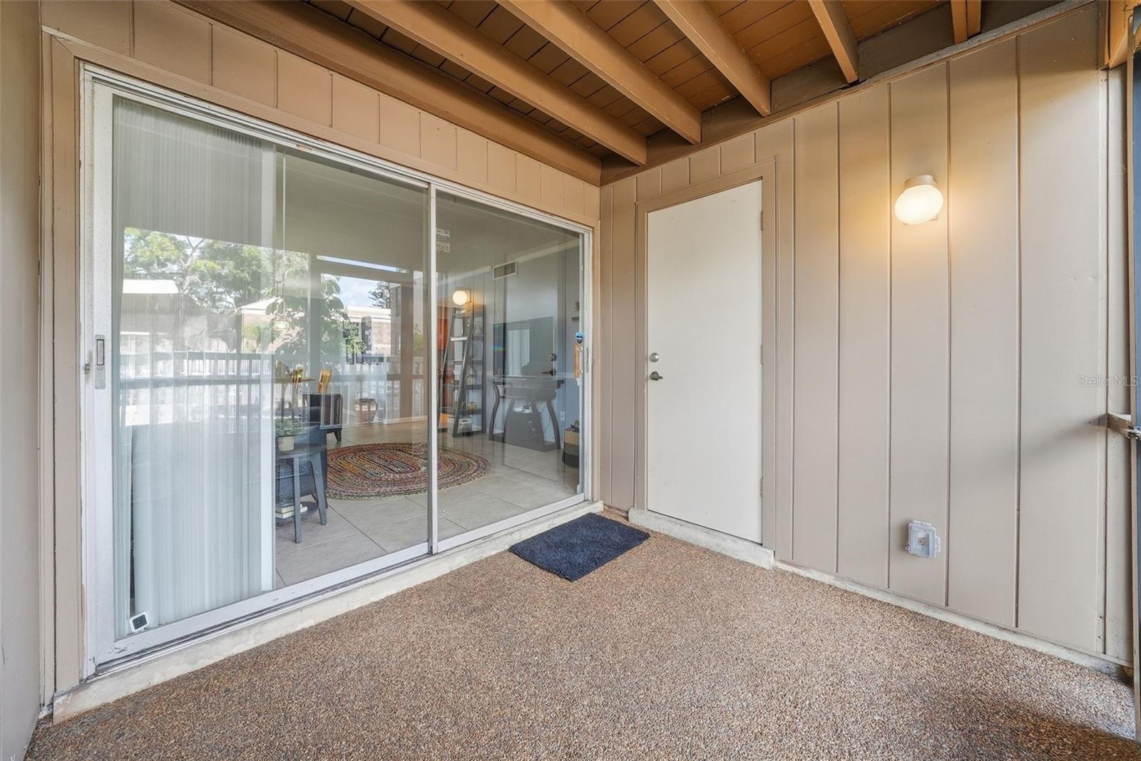 CARROLLBROOK LAKESIDE CONDOMIN - Residential