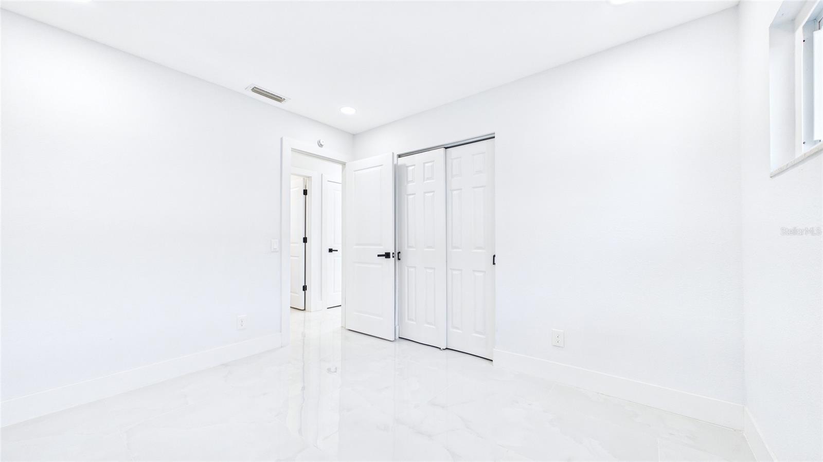 SHOREACRES CENTER - Residential