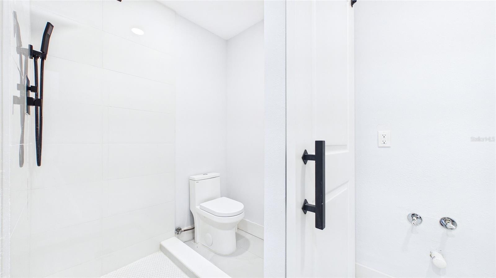 SHOREACRES CENTER - Residential