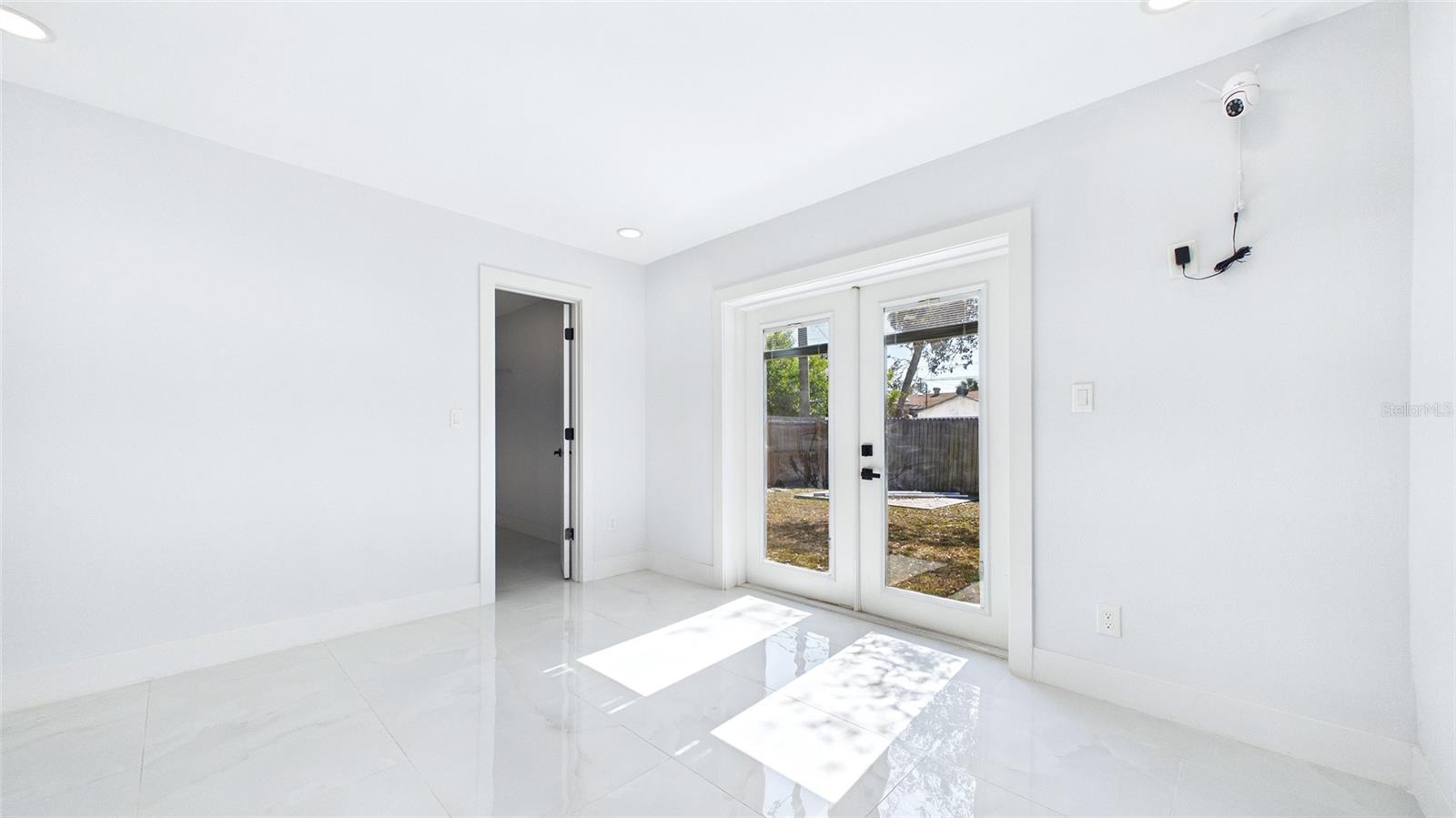 SHOREACRES CENTER - Residential