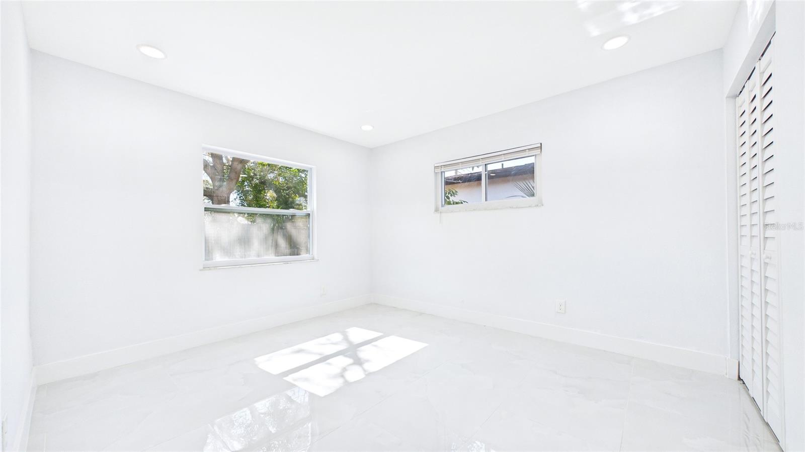 SHOREACRES CENTER - Residential