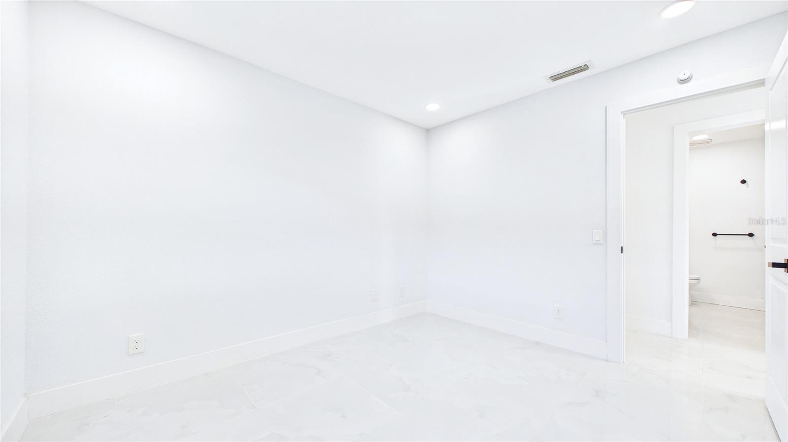 SHOREACRES CENTER - Residential