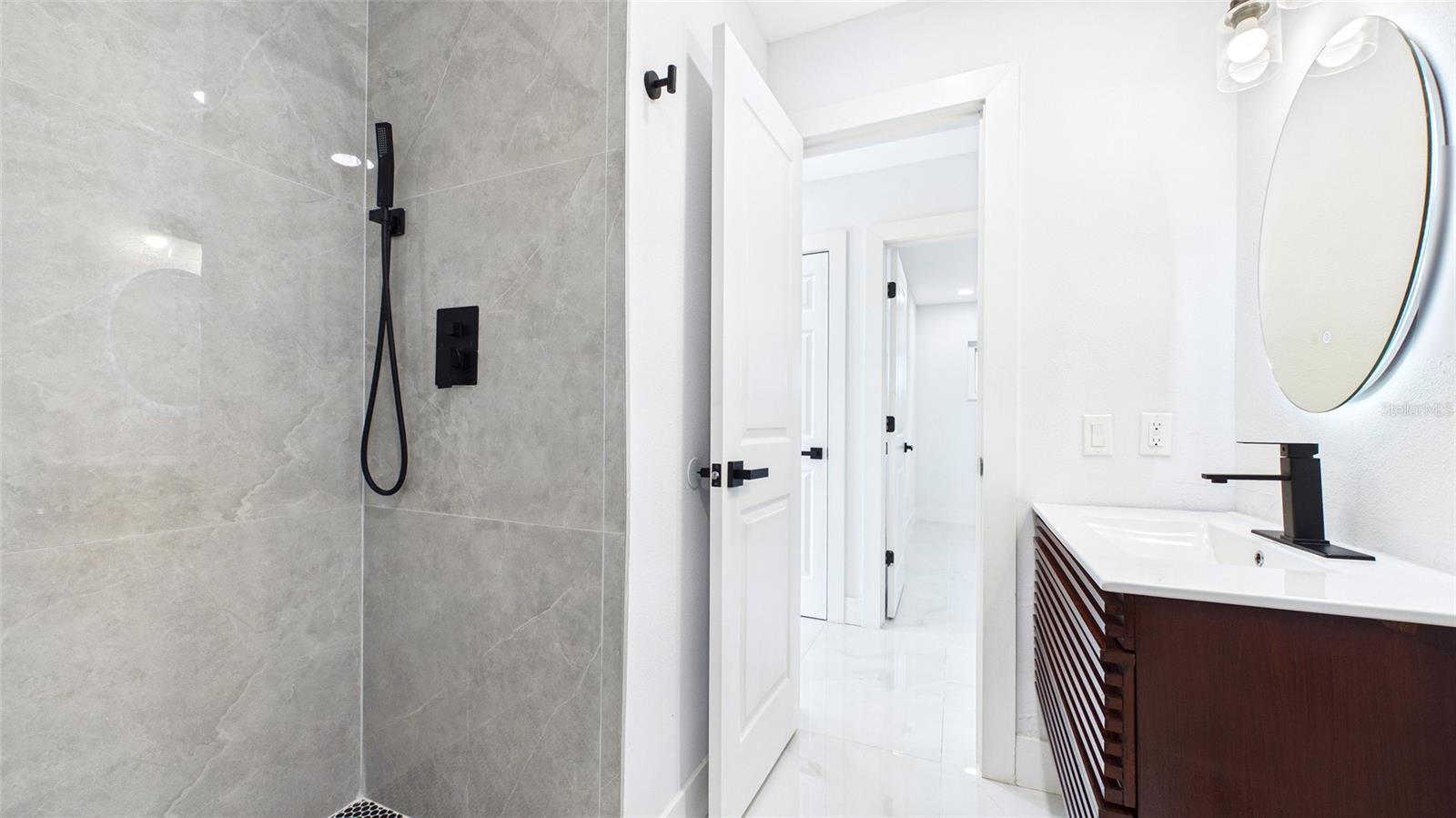 SHOREACRES CENTER - Residential