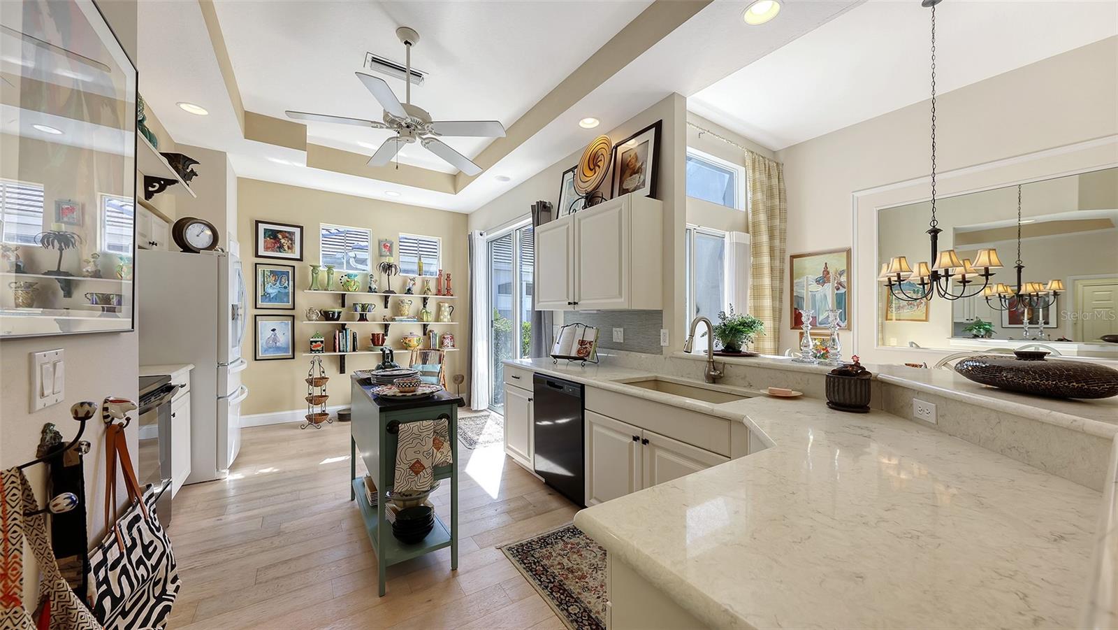 PERIDIA ISLE - Residential