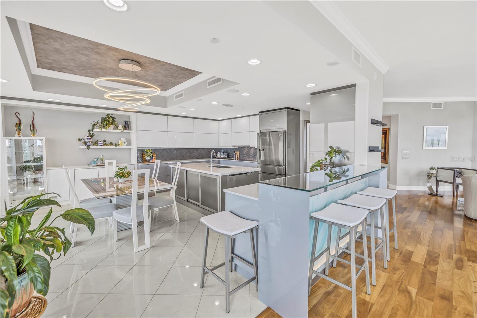 400 BEACH DRIVE CONDO - Residential