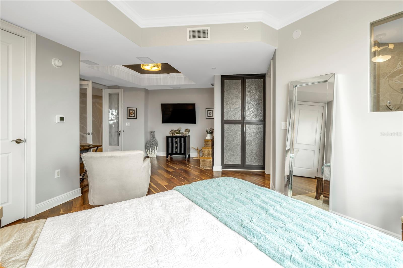 400 BEACH DRIVE CONDO - Residential