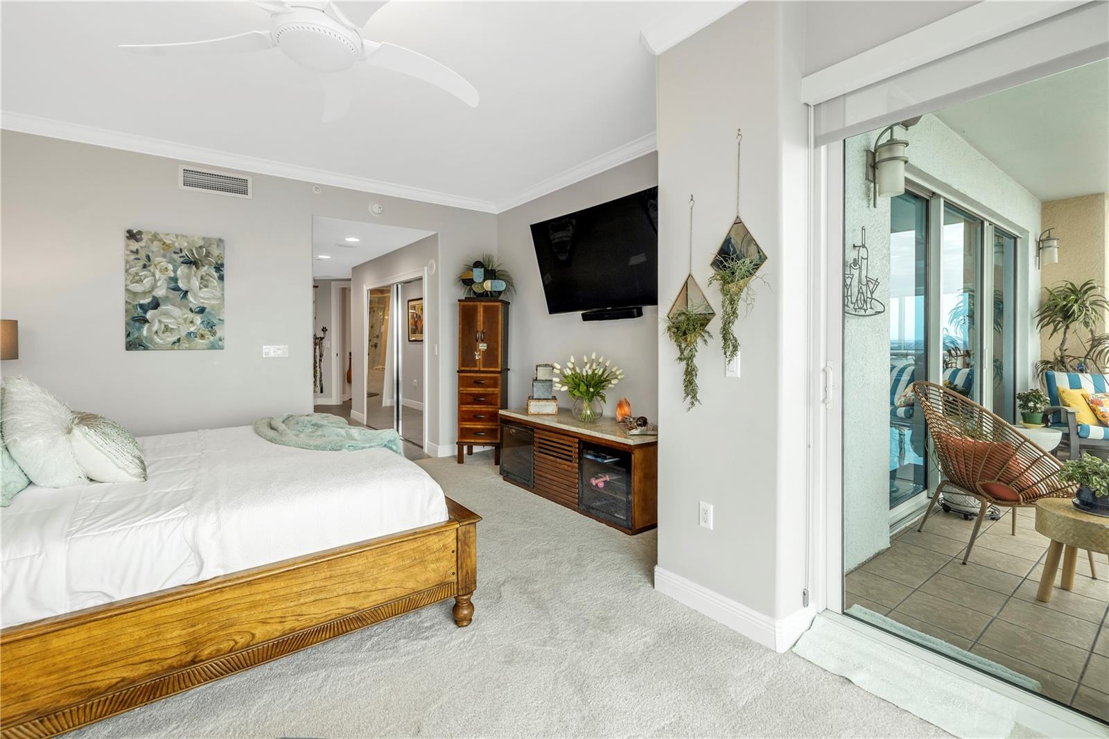 400 BEACH DRIVE CONDO - Residential