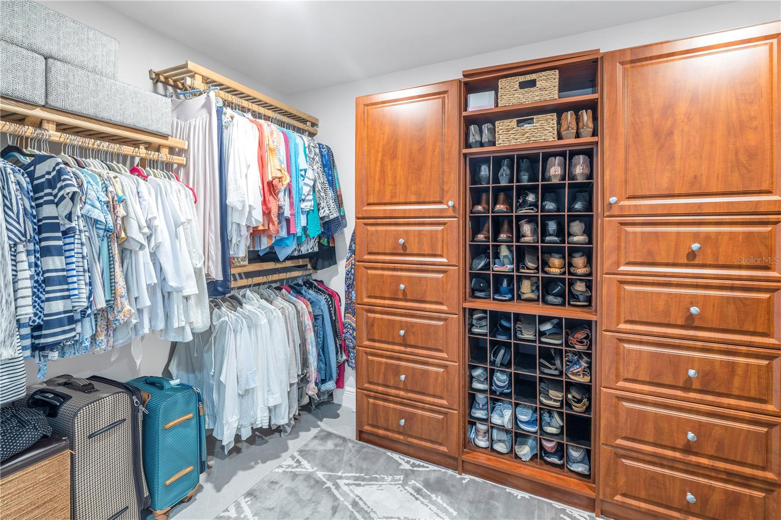 400 BEACH DRIVE CONDO - Residential