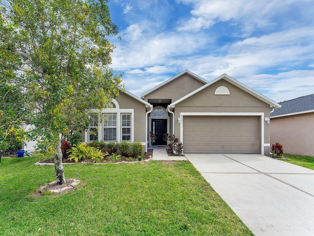 Photo of 2111 Corner Point Court, Orlando, FL 32820 (MLS # O6398023)