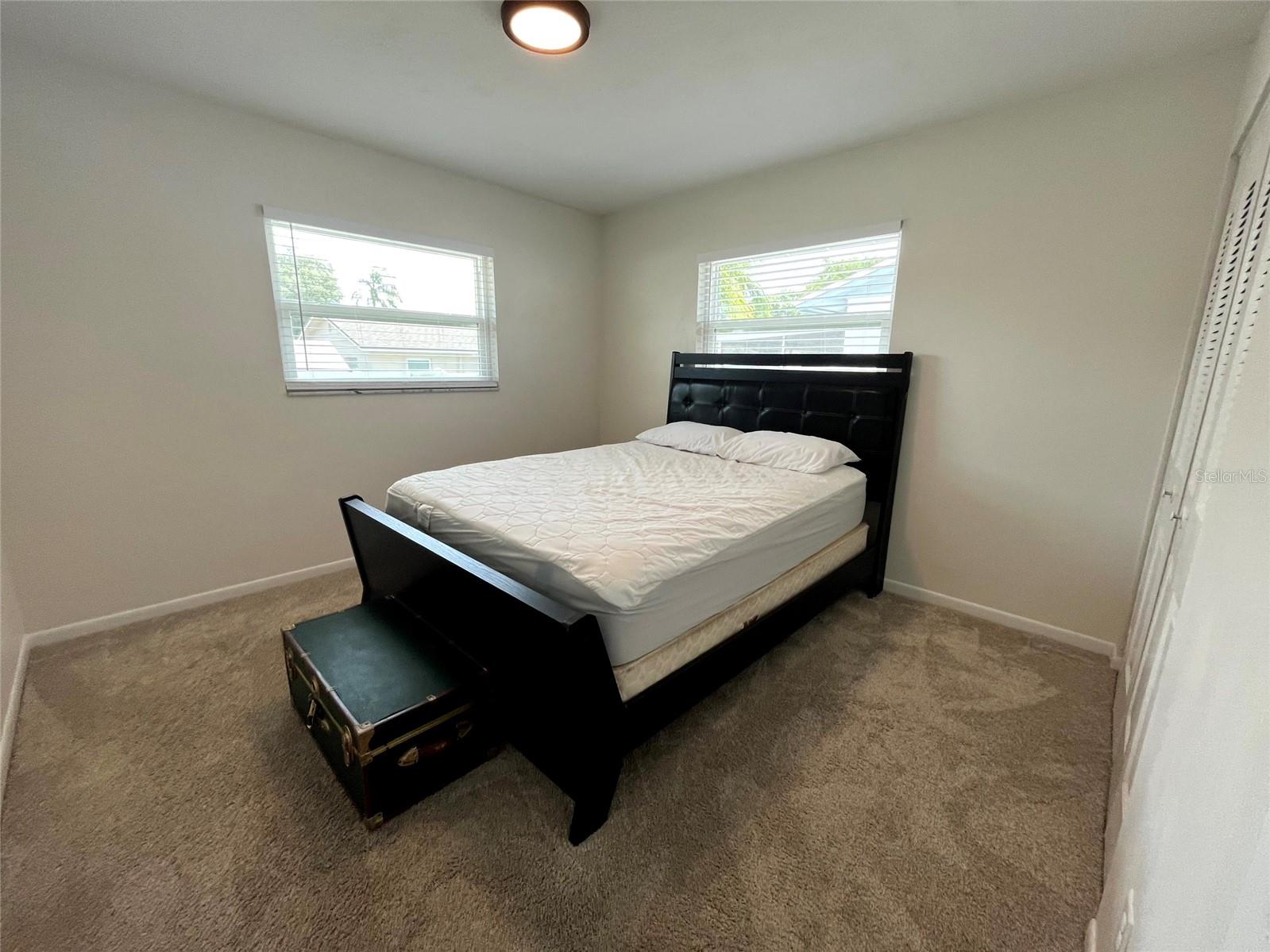 TRENTWOOD MANOR - Residential Lease