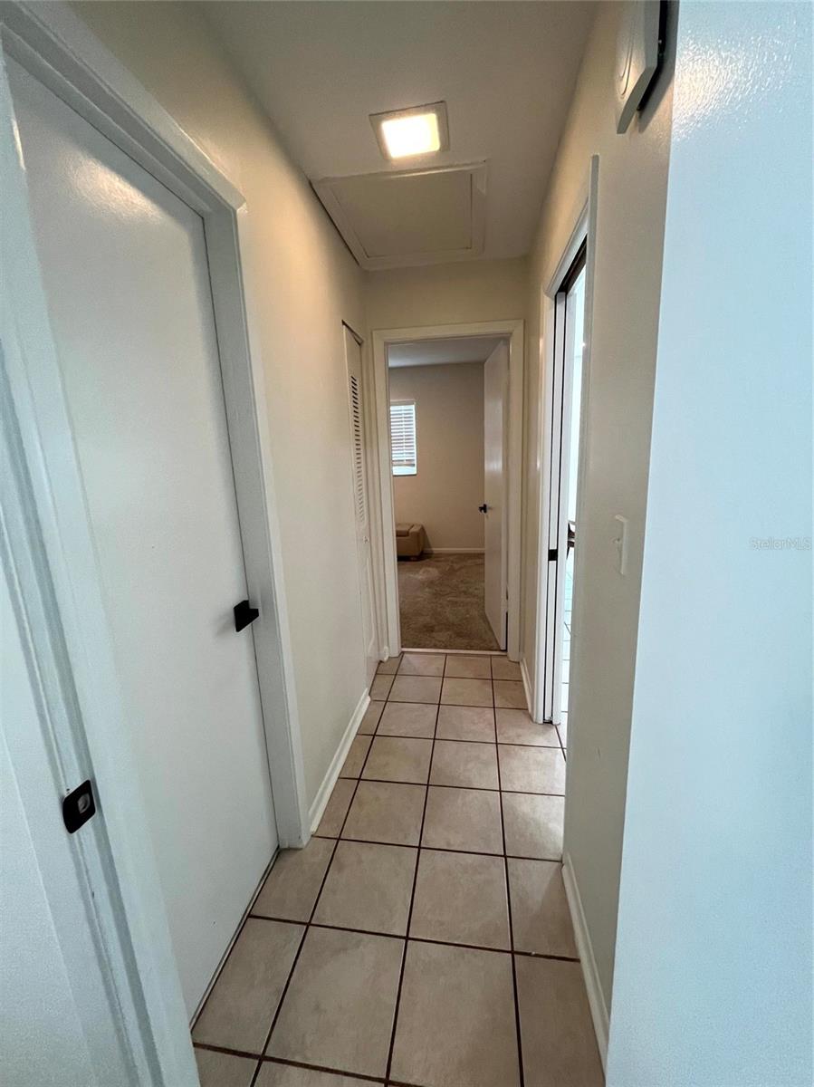 TRENTWOOD MANOR - Residential Lease