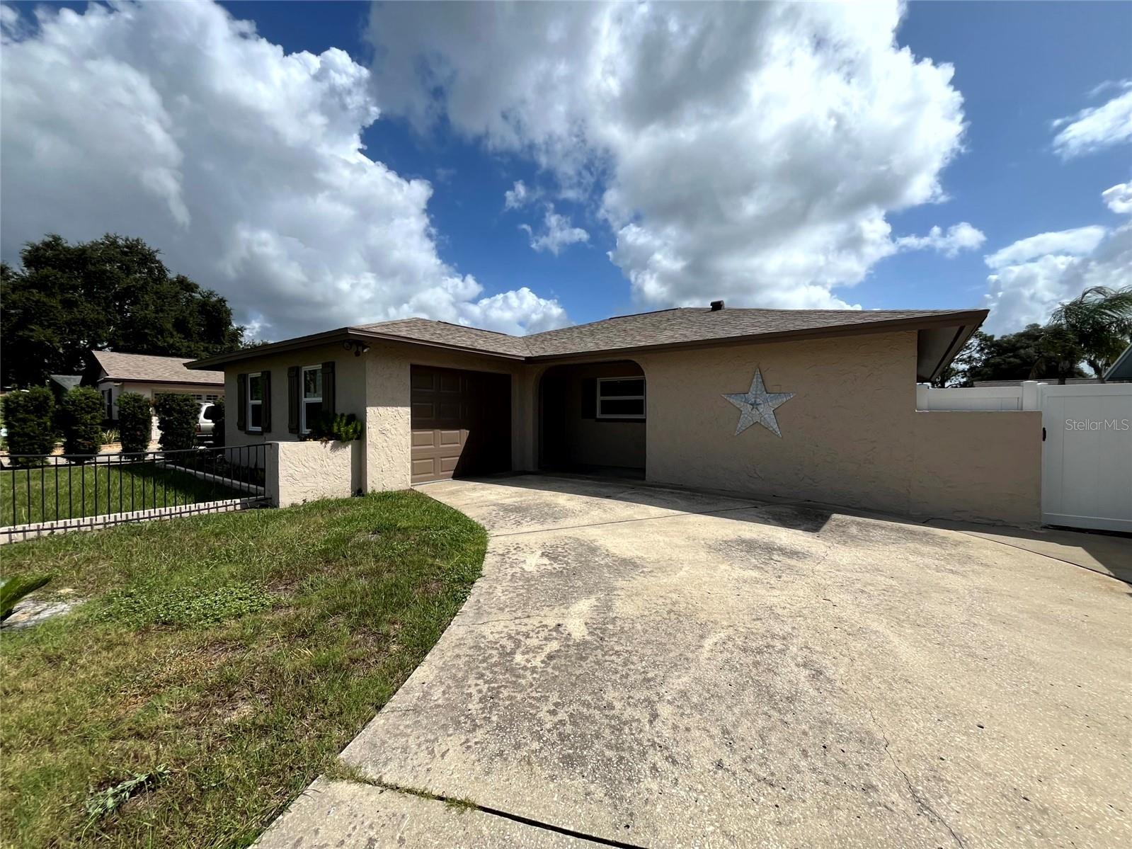 TRENTWOOD MANOR - Residential Lease