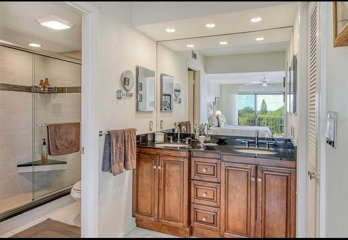 ISLANDER CLUB OF LONGBOAT - Residential Lease