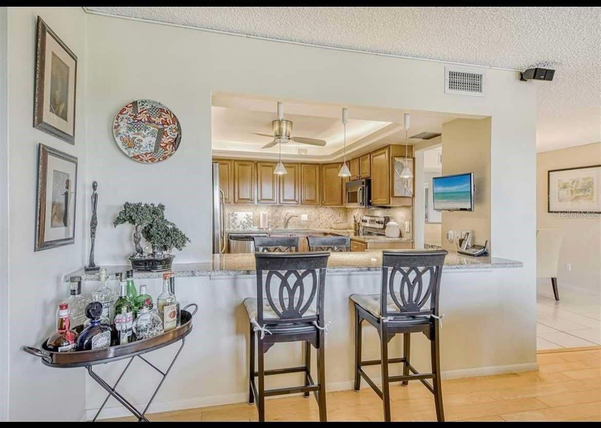 ISLANDER CLUB OF LONGBOAT - Residential Lease