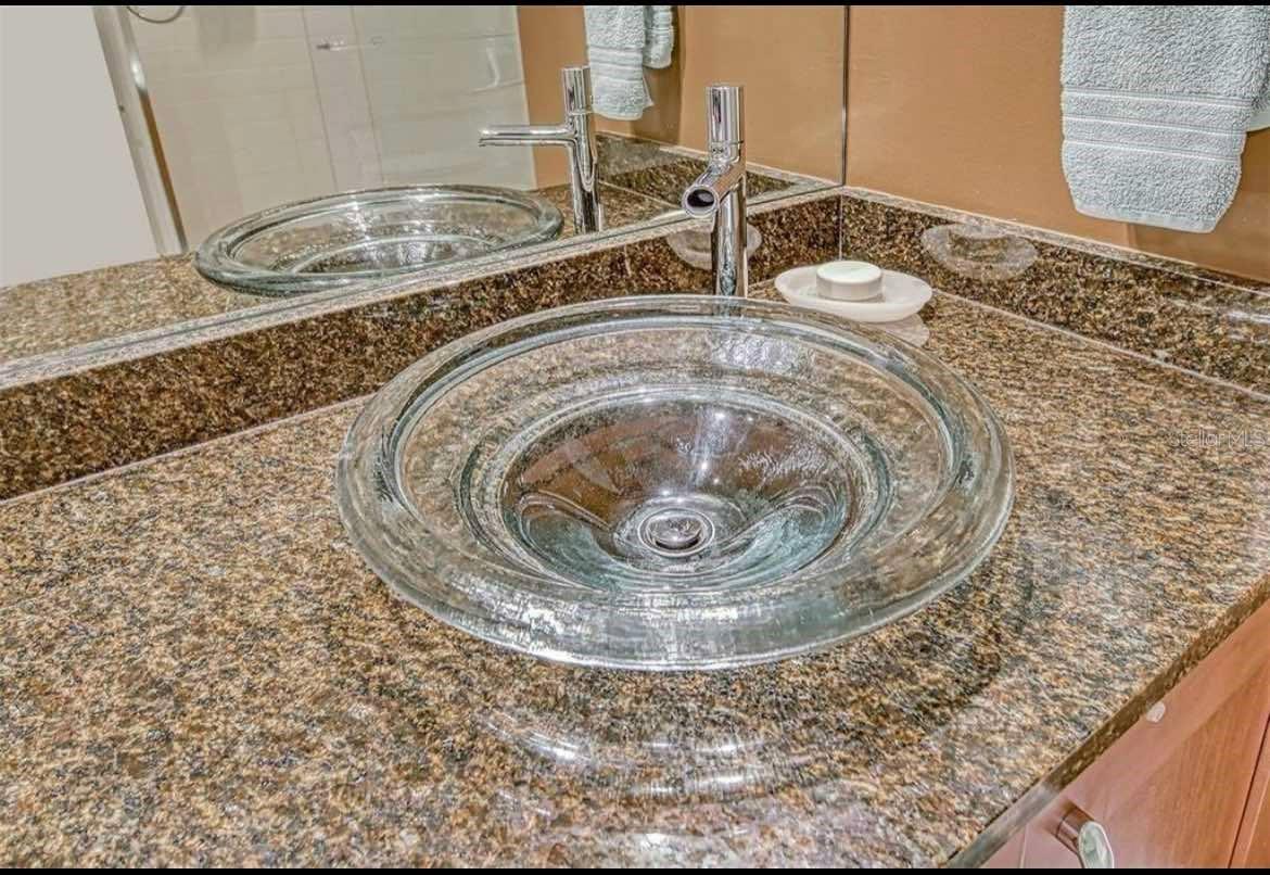 ISLANDER CLUB OF LONGBOAT - Residential Lease