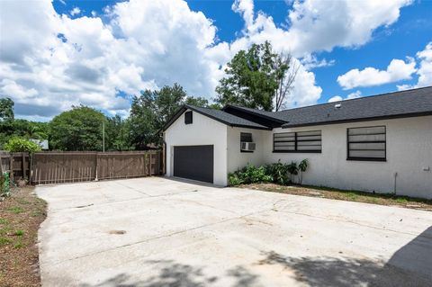 A home in TAMPA