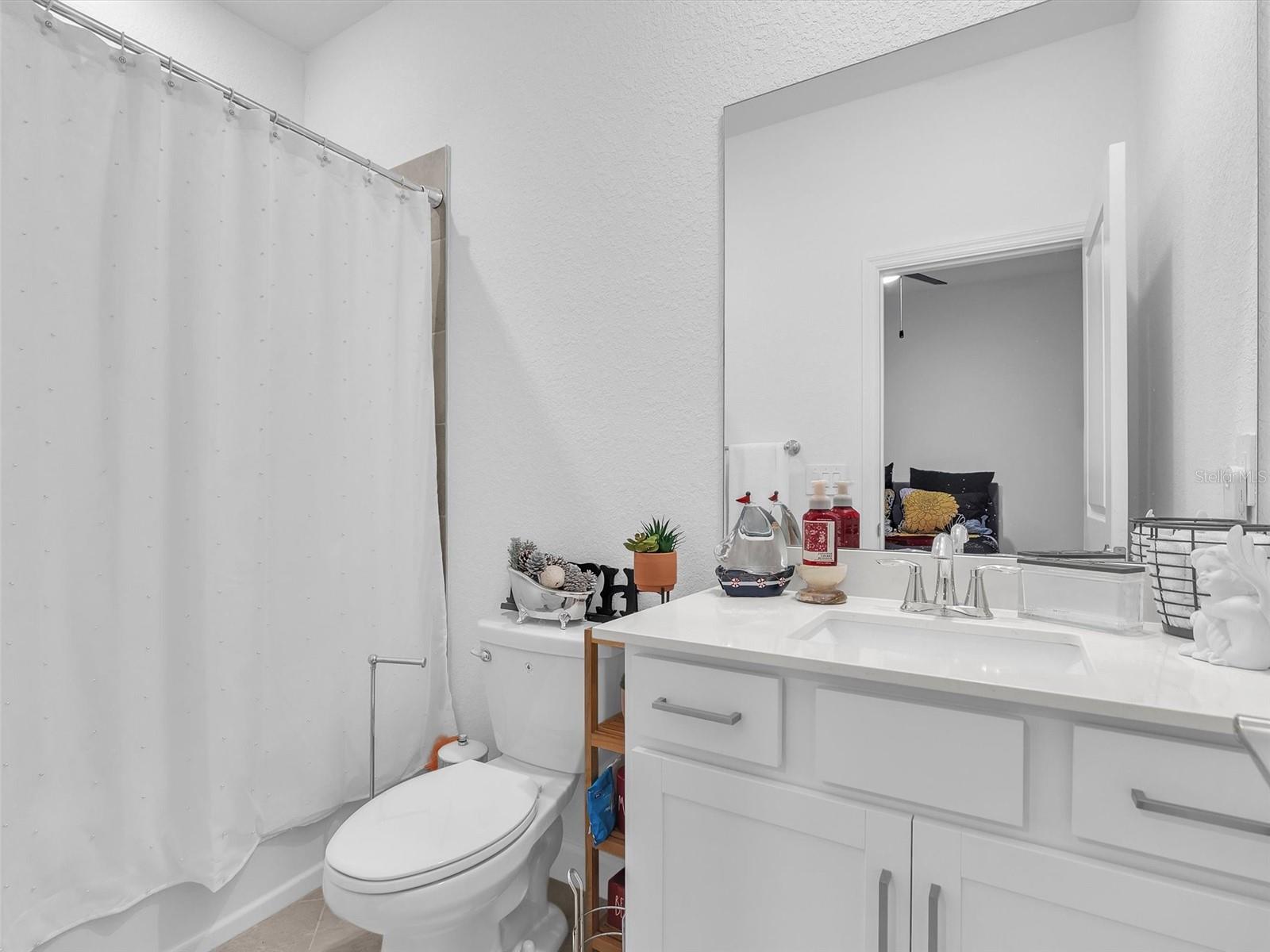 HARBOR EAST - Residential