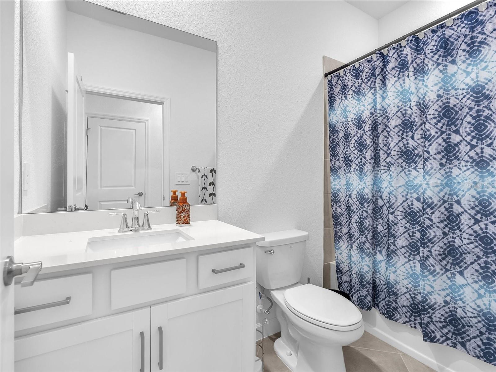 HARBOR EAST - Residential