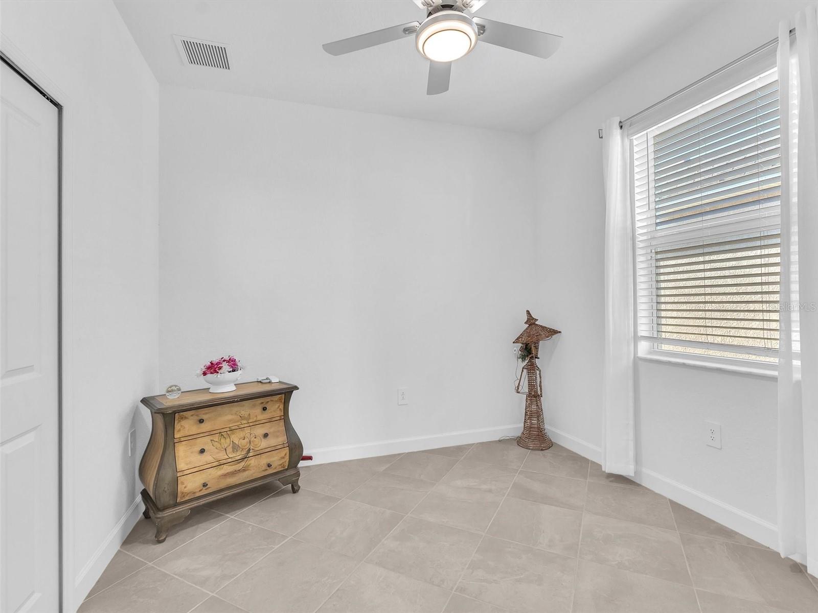 HARBOR EAST - Residential