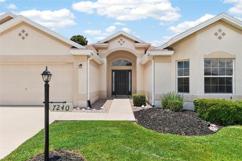 Tiny photo for 7240 SE 172nd Legacy Lane, The Villages, FL 32162 (MLS # G5114354)