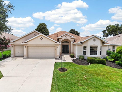 Photo of 7240 SE 172nd Legacy Lane, The Villages, FL 32162 (MLS # G5114354)