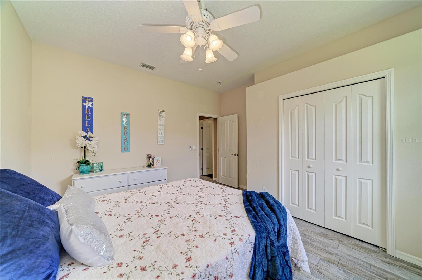 ANCIENT OAKS UNITS 2 & 3 - Residential
