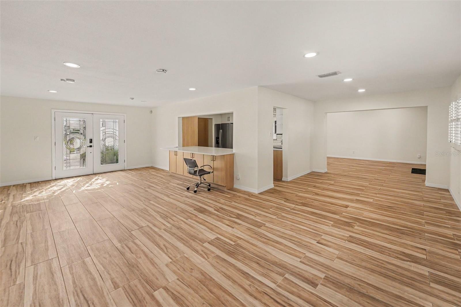 3936 E EDEN ROC CIRCLE 1