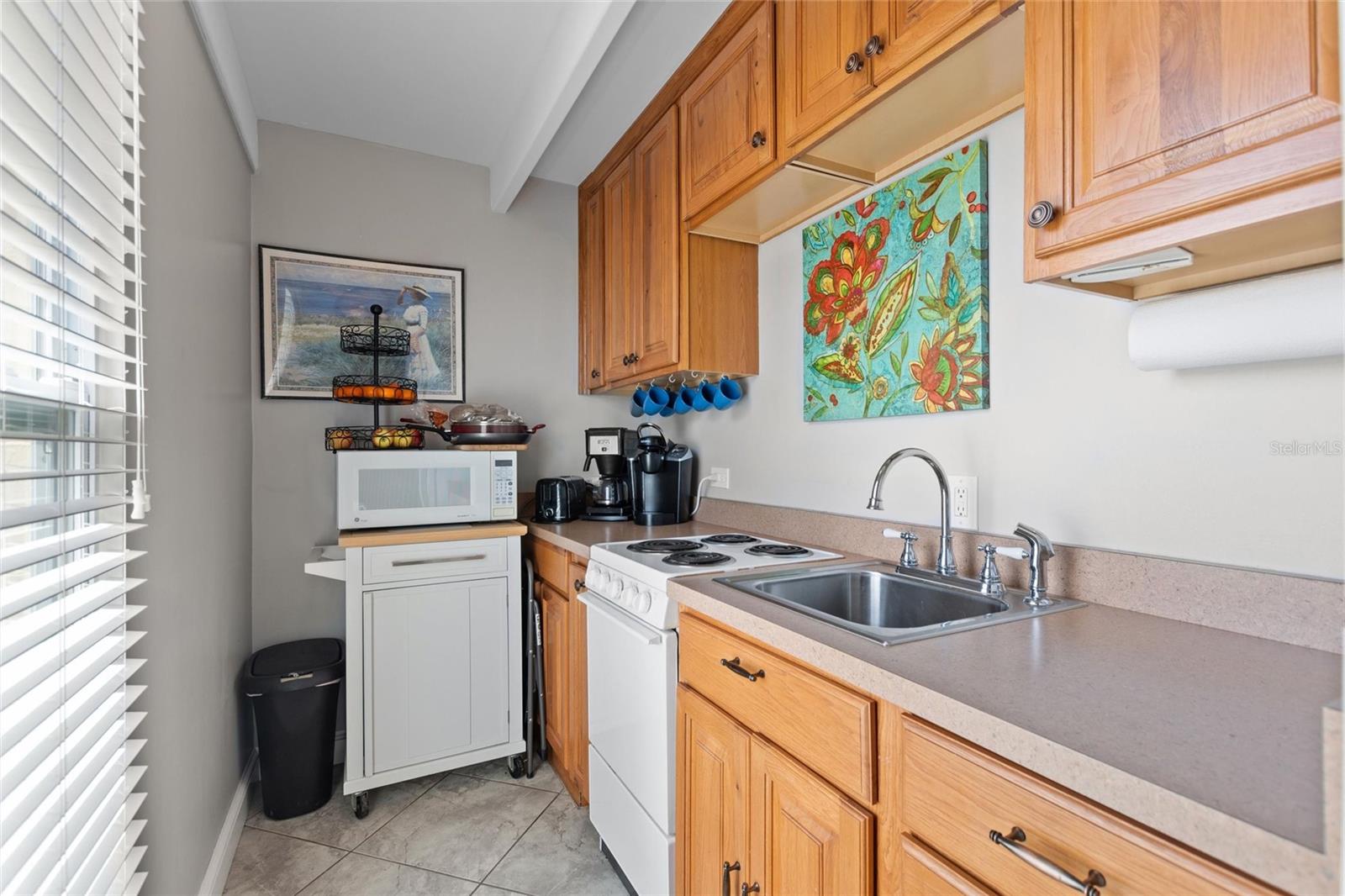 LAKESHORE CLUB - Residential