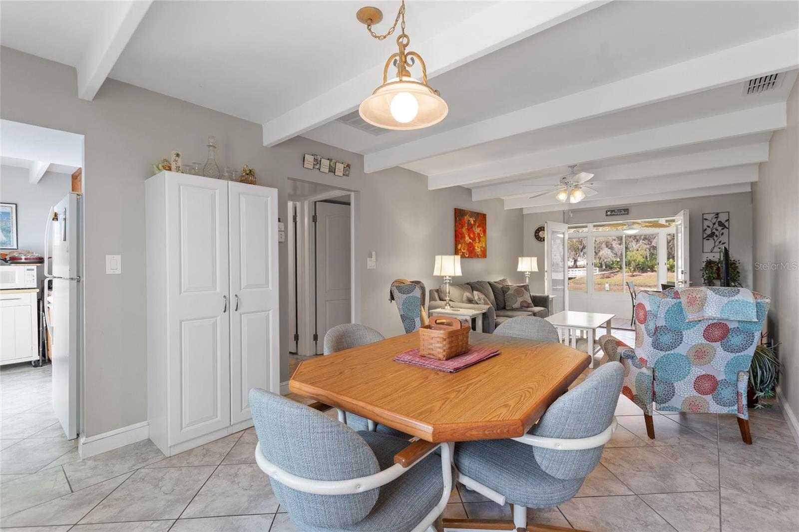 LAKESHORE CLUB - Residential